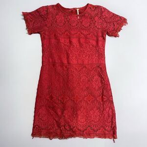 💲 Free People Cotton Lace Sheath Dress Frayed hem sleeve size 2